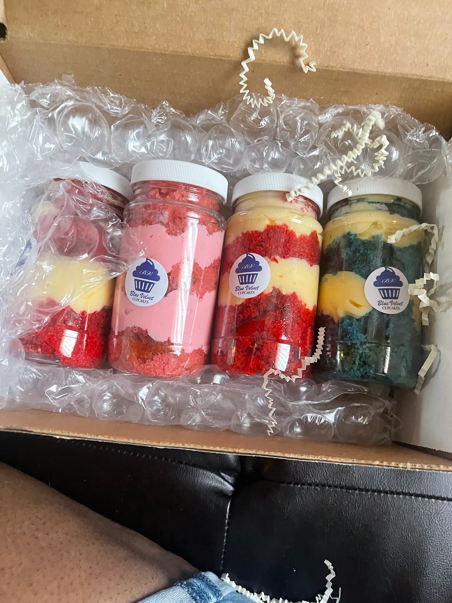 Order ordering options - order pickup - preorder - shipping - gift cards - Blue Velvet cupcakes